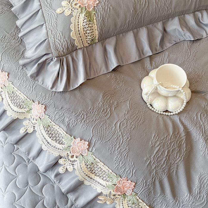 91家纺网 家纺一手货源 找家纺 网红馆（ck家纺） 2025新款水洗真丝蕾丝刺绣床裙四件套-慕尚 工装灰