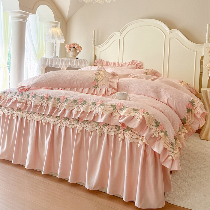 91家纺网 家纺一手货源 找家纺 网红馆（ck家纺） 2025新款水洗真丝蕾丝刺绣床裙四件套-慕尚 嫩粉