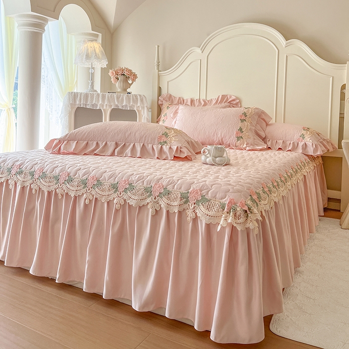 91家纺网 家纺一手货源 找家纺 网红馆（ck家纺） 2025新款水洗真丝蕾丝刺绣床裙四件套-慕尚 嫩粉