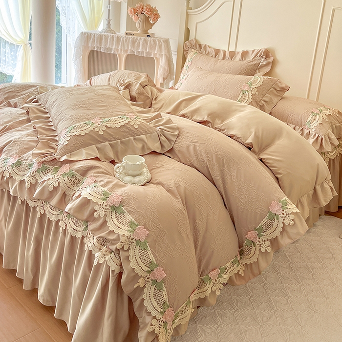91家纺网 家纺一手货源 找家纺 网红馆（ck家纺） 2025新款水洗真丝蕾丝刺绣床裙四件套-慕尚 香槟