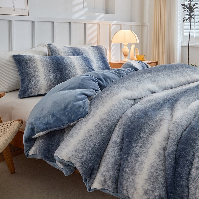 91家纺网 家纺一手货源 找家纺 （总）缘生活 2025新款仿兔毛绒渐变四件套 冬季专业产品 颜色简单大气