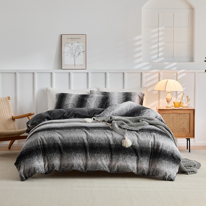 91家纺网 家纺一手货源 找家纺 缘生活 2025新款仿兔毛绒渐变四件套 冬季专业产品 颜色简单大气 绒渐变四件套-黑色