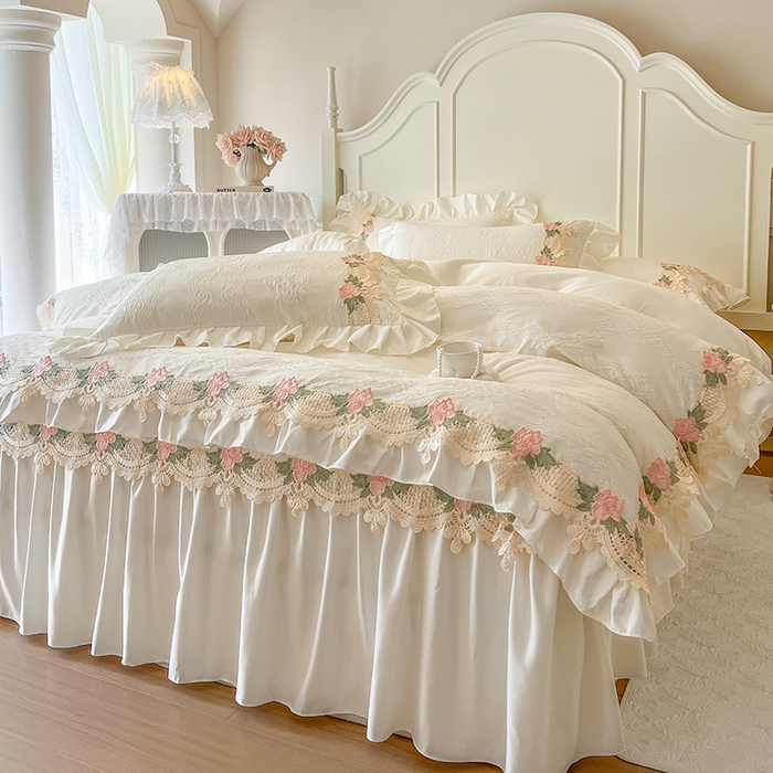 91家纺网 家纺一手货源 找家纺 网红馆（ck家纺） 2025新款水洗真丝蕾丝刺绣床裙系列-慕尚 米白