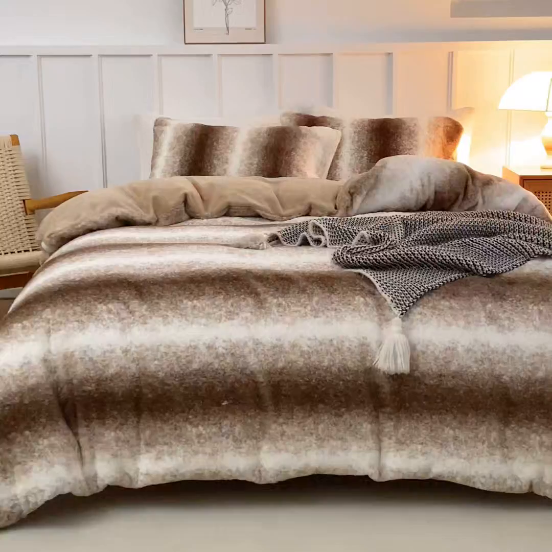 91家纺网 家纺一手货源 找家纺 （总）缘生活 2025新款仿兔毛绒渐变四件套 冬季专业产品 颜色简单大气