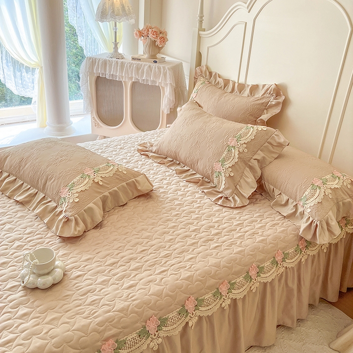 91家纺网 家纺一手货源 找家纺 网红馆（ck家纺） 2025新款水洗真丝蕾丝刺绣床裙系列-慕尚 香槟