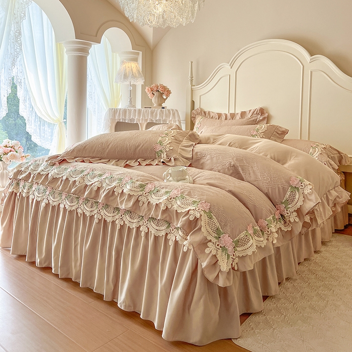 91家纺网 家纺一手货源 找家纺 网红馆（ck家纺） 2025新款水洗真丝蕾丝刺绣床裙系列-慕尚 香槟