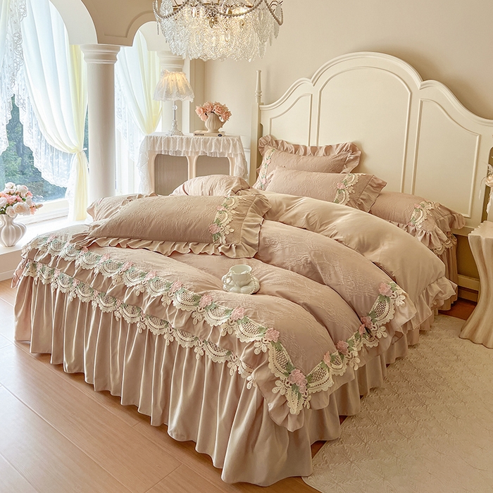 91家纺网 家纺一手货源 找家纺 网红馆（ck家纺） 2025新款水洗真丝蕾丝刺绣床裙系列-慕尚 香槟