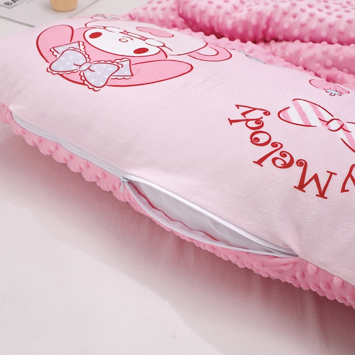 91家纺网 家纺一手货源 找家纺 （总）八零年代 2025新款三丽鸥正版秋冬加厚儿童一体睡袋大宝宝绒防踢被大版卡通懒人被子（含防伪标）