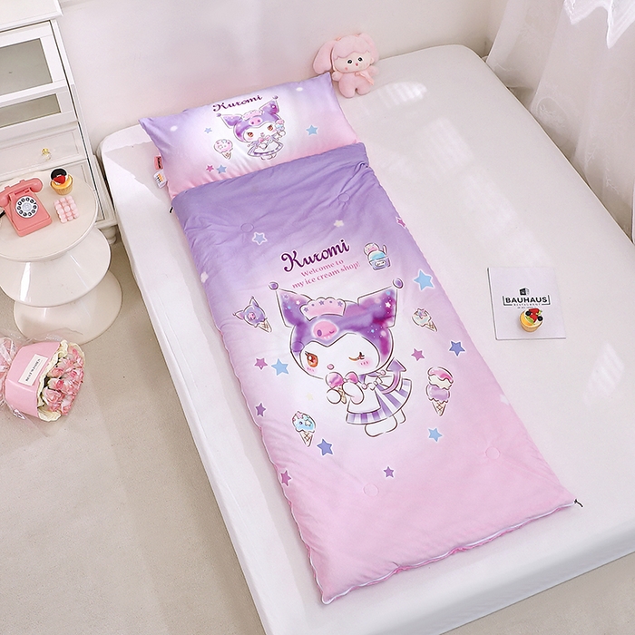 91家纺网 家纺一手货源 找家纺 八零年代 2025新款三丽鸥正版秋冬加厚儿童一体睡袋大宝宝绒防踢被大版卡通懒人被子（含防伪标） 炫彩库洛米