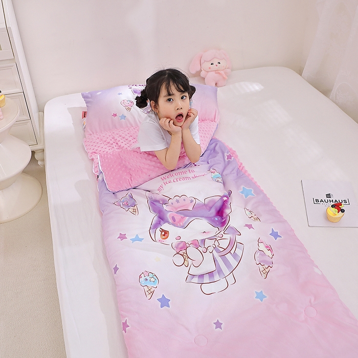 91家纺网 家纺一手货源 找家纺 八零年代 2025新款三丽鸥正版秋冬加厚儿童一体睡袋大宝宝绒防踢被大版卡通懒人被子（含防伪标） 炫彩库洛米