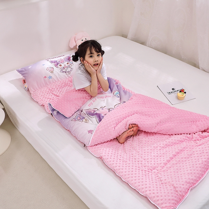 91家纺网 家纺一手货源 找家纺 八零年代 2025新款三丽鸥正版秋冬加厚儿童一体睡袋大宝宝绒防踢被大版卡通懒人被子（含防伪标） 炫彩库洛米