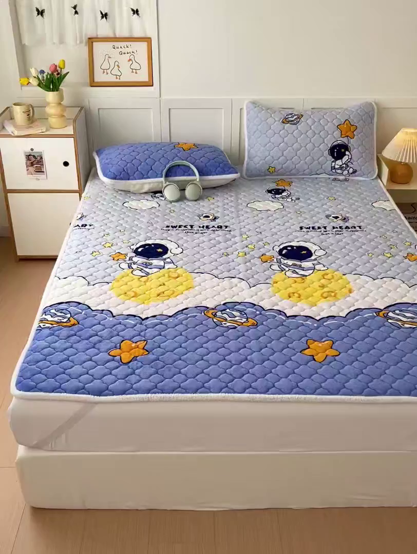 91家纺网 家纺一手货源 找家纺 （总）富馨莱 2025新款牛奶绒夹棉床垫床盖支持一件定制