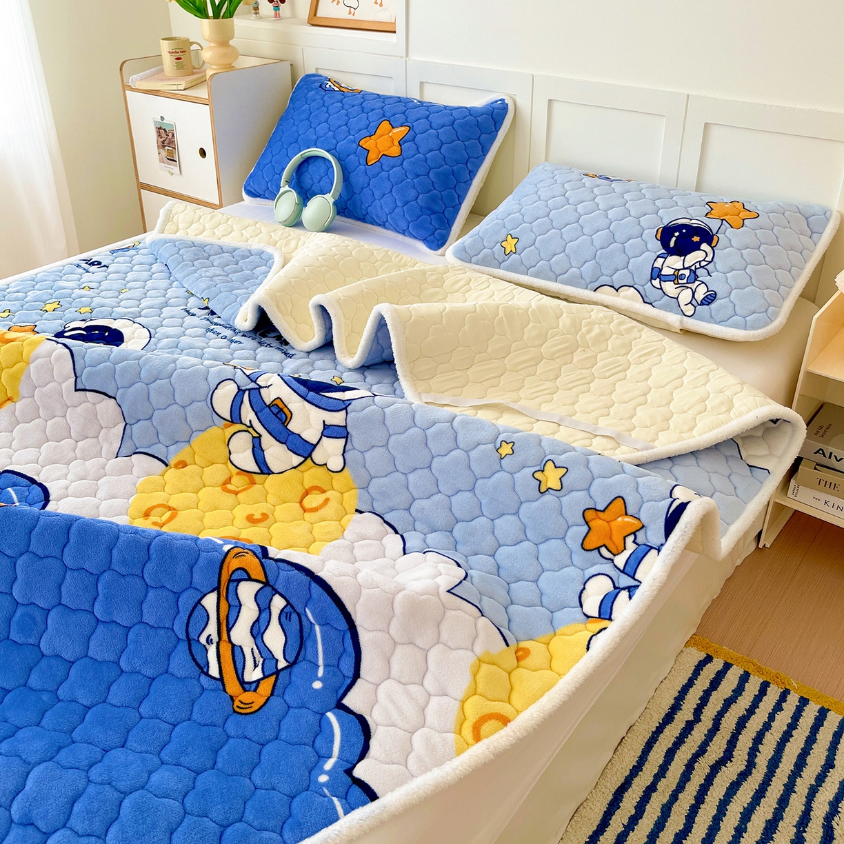 91家纺网 家纺一手货源 找家纺 （总）富馨莱 2025新款牛奶绒夹棉床垫床盖支持一件定制