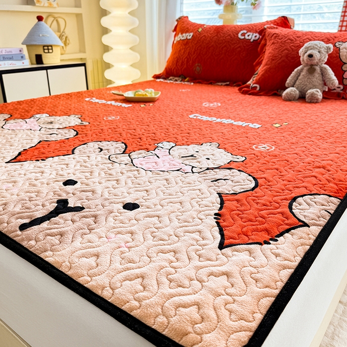 91家纺网 家纺一手货源 找家纺 美达家纺 2025新款高克重牛奶绒夹棉床垫 巴拉巴拉