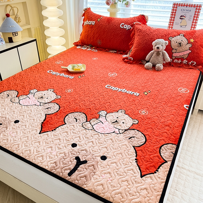 91家纺网 家纺一手货源 找家纺 美达家纺 2025新款高克重牛奶绒夹棉床垫 巴拉巴拉