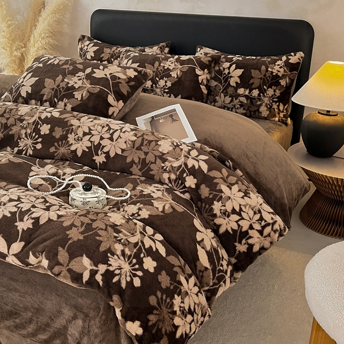 91家纺网 家纺一手货源 找家纺 （总）铠畅家纺 2025新款美拉德风格兔毛绒床单四件套