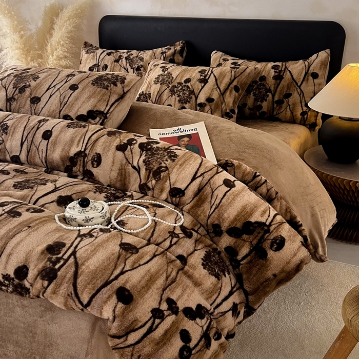 91家纺网 家纺一手货源 找家纺 （总）铠畅家纺 2025新款美拉德风格兔毛绒床单四件套