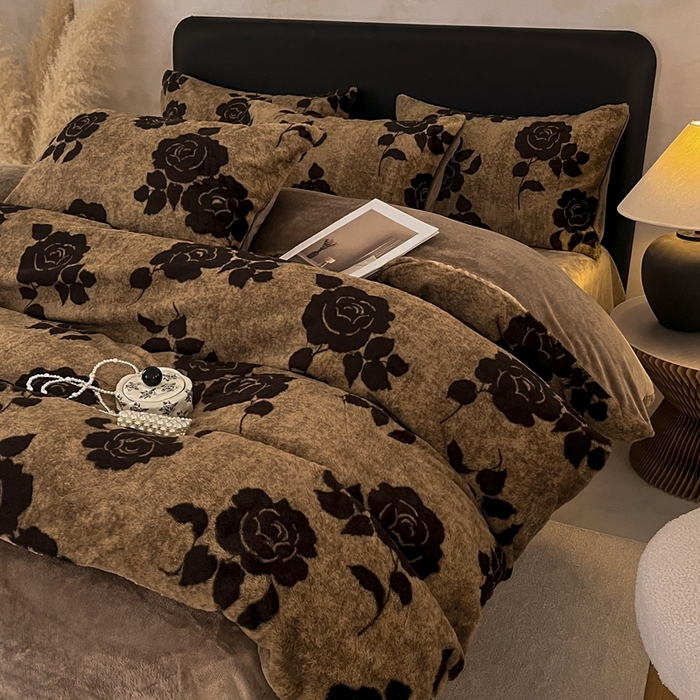 91家纺网 家纺一手货源 找家纺 （总）铠畅家纺 2025新款美拉德风格兔毛绒床单四件套