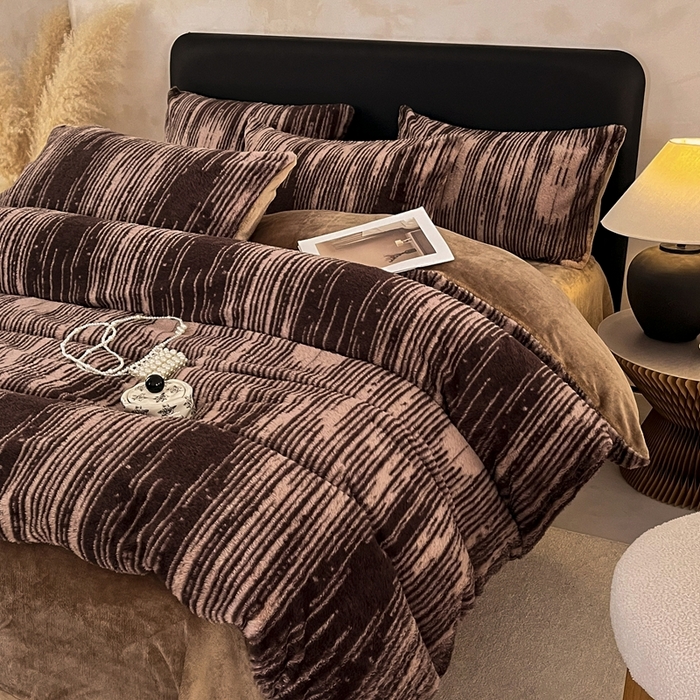 91家纺网 家纺一手货源 找家纺 （总）铠畅家纺 2025新款美拉德风格兔毛绒床单四件套