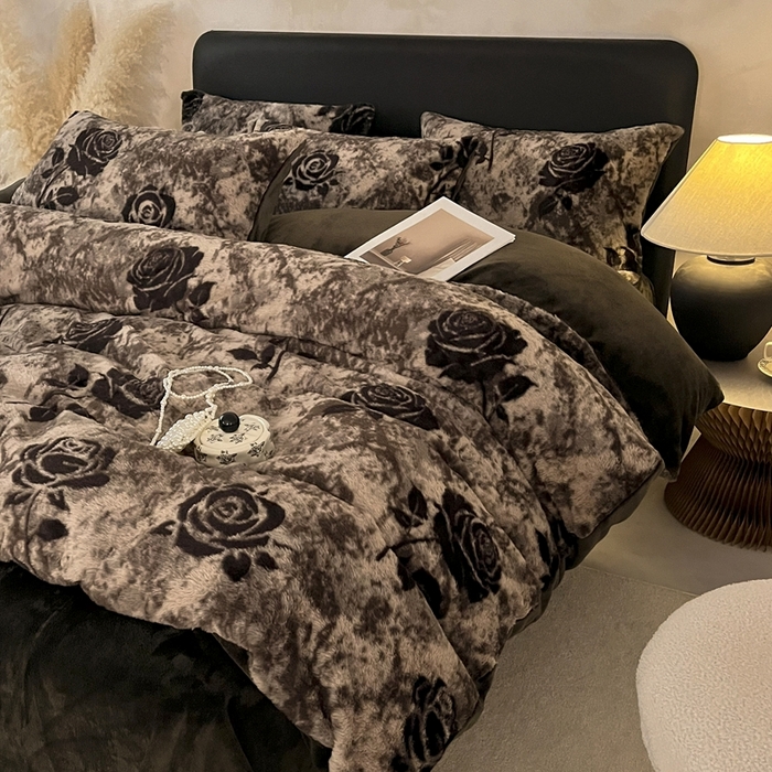 91家纺网 家纺一手货源 找家纺 （总）铠畅家纺 2025新款美拉德风格兔毛绒床单四件套