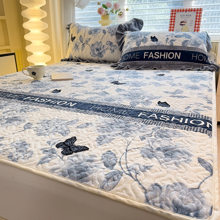 美达家纺 2025新款高克重牛奶绒夹棉床垫 梦蝶