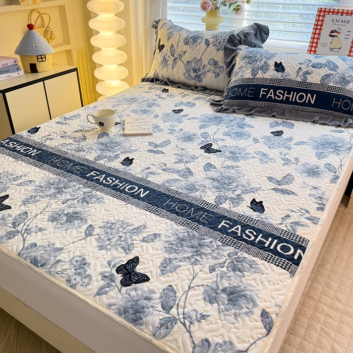 91家纺网 家纺一手货源 找家纺 美达家纺 2025新款高克重牛奶绒夹棉床垫 梦蝶