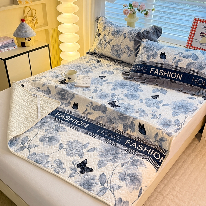 91家纺网 家纺一手货源 找家纺 美达家纺 2025新款高克重牛奶绒夹棉床垫 梦蝶