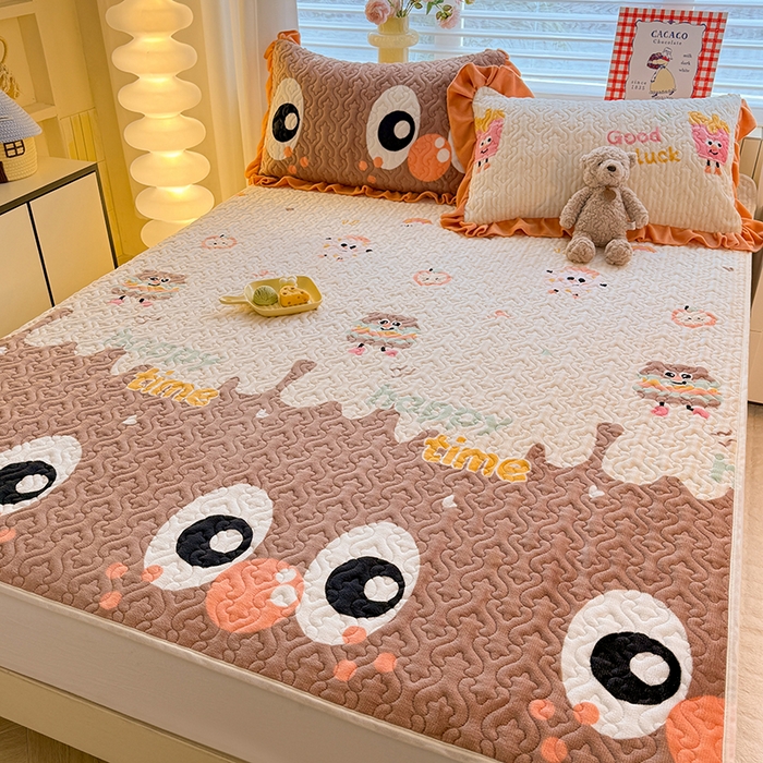 91家纺网 家纺一手货源 找家纺 美达家纺 2025新款高克重牛奶绒夹棉床垫 甜蜜奶吧