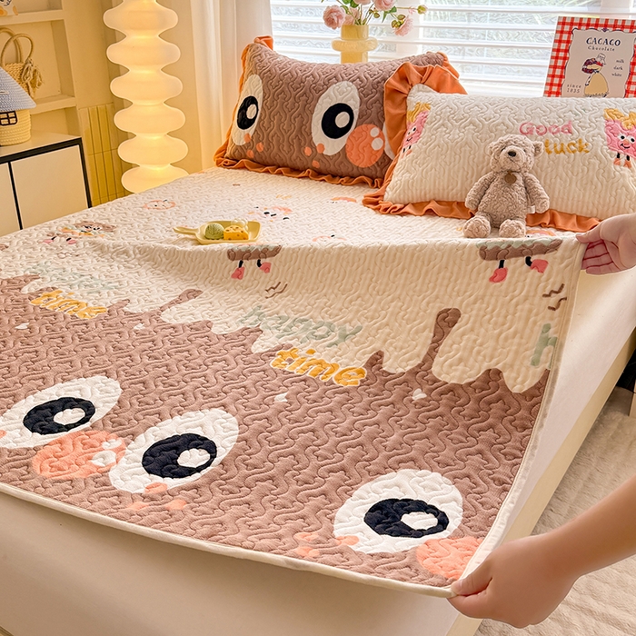 91家纺网 家纺一手货源 找家纺 美达家纺 2025新款高克重牛奶绒夹棉床垫 甜蜜奶吧