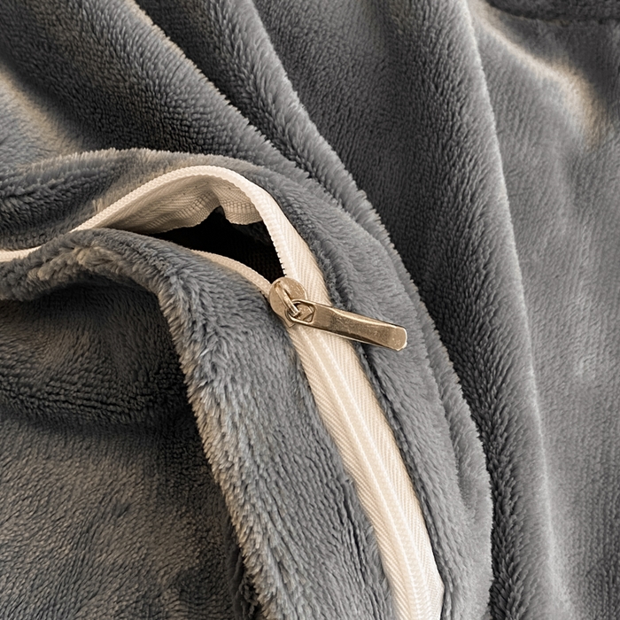 91家纺网 家纺一手货源 找家纺 盛秋家纺 2025新款高克重绣花双拼牛奶绒系列山茶花四件套-查伦绅士灰