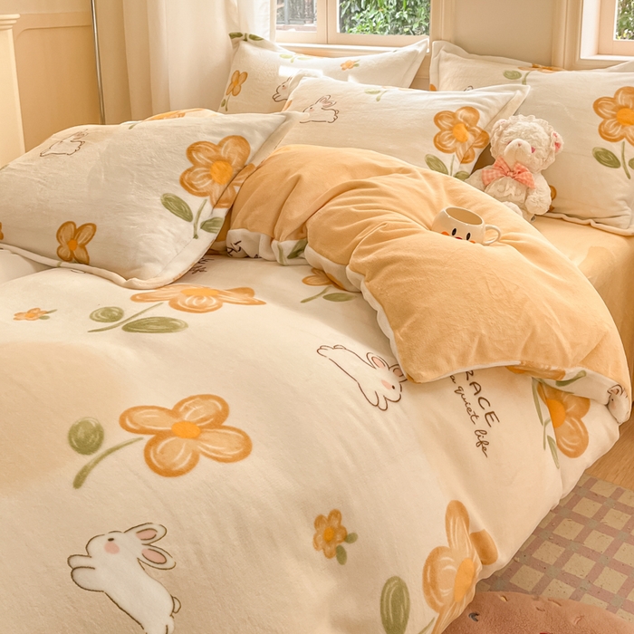 91家纺网 家纺一手货源 找家纺 沐慕 2025新款高克重牛奶绒四件套 牛奶绒-花漾兔