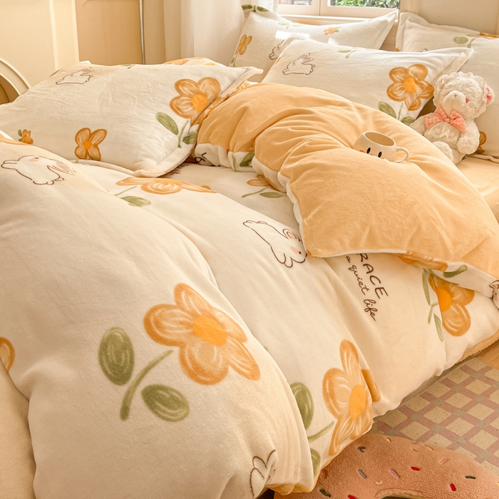 91家纺网 家纺一手货源 找家纺 沐慕 2025新款高克重牛奶绒四件套 牛奶绒-花漾兔