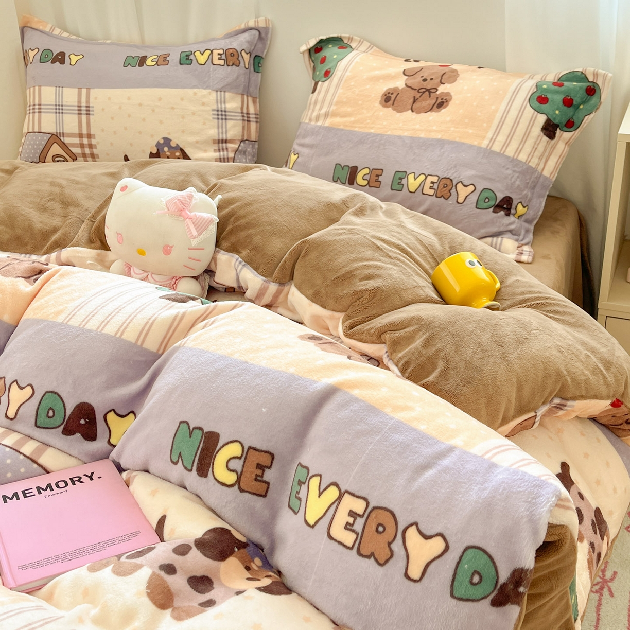 91家纺网 家纺一手货源 找家纺 沐慕 2025新款高克重牛奶绒四件套 牛奶绒-卡其块块狗