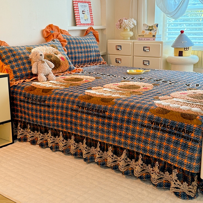 91家纺网 家纺一手货源 找家纺 美达家纺 2025新款牛奶绒榻榻米单床盖床盖单件单品床盖（支持定制，定制款不退不换） 格子萌熊