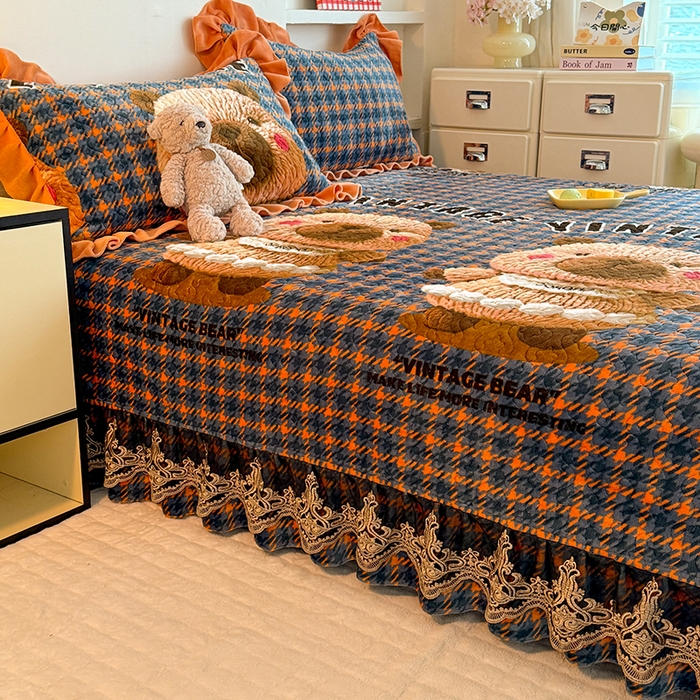 91家纺网 家纺一手货源 找家纺 美达家纺 2025新款牛奶绒榻榻米单床盖床盖单件单品床盖（支持定制，定制款不退不换） 格子萌熊