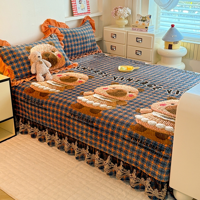 91家纺网 家纺一手货源 找家纺 美达家纺 2025新款牛奶绒榻榻米单床盖床盖单件单品床盖（支持定制，定制款不退不换） 格子萌熊