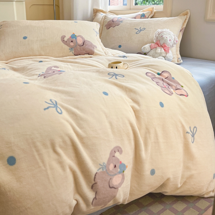 91家纺网 家纺一手货源 找家纺 沐慕 2025新款高克重牛奶绒四件套 牛奶绒-可爱小象