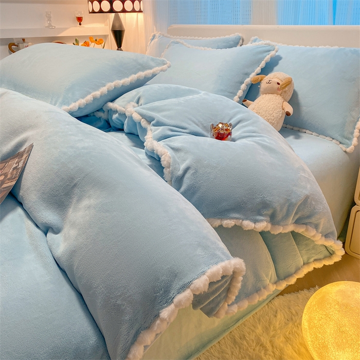 91家纺网 家纺一手货源 找家纺 （总）盛秋家纺 2025新款A类牛奶绒毛球工艺款四件套-琳达（暖光）