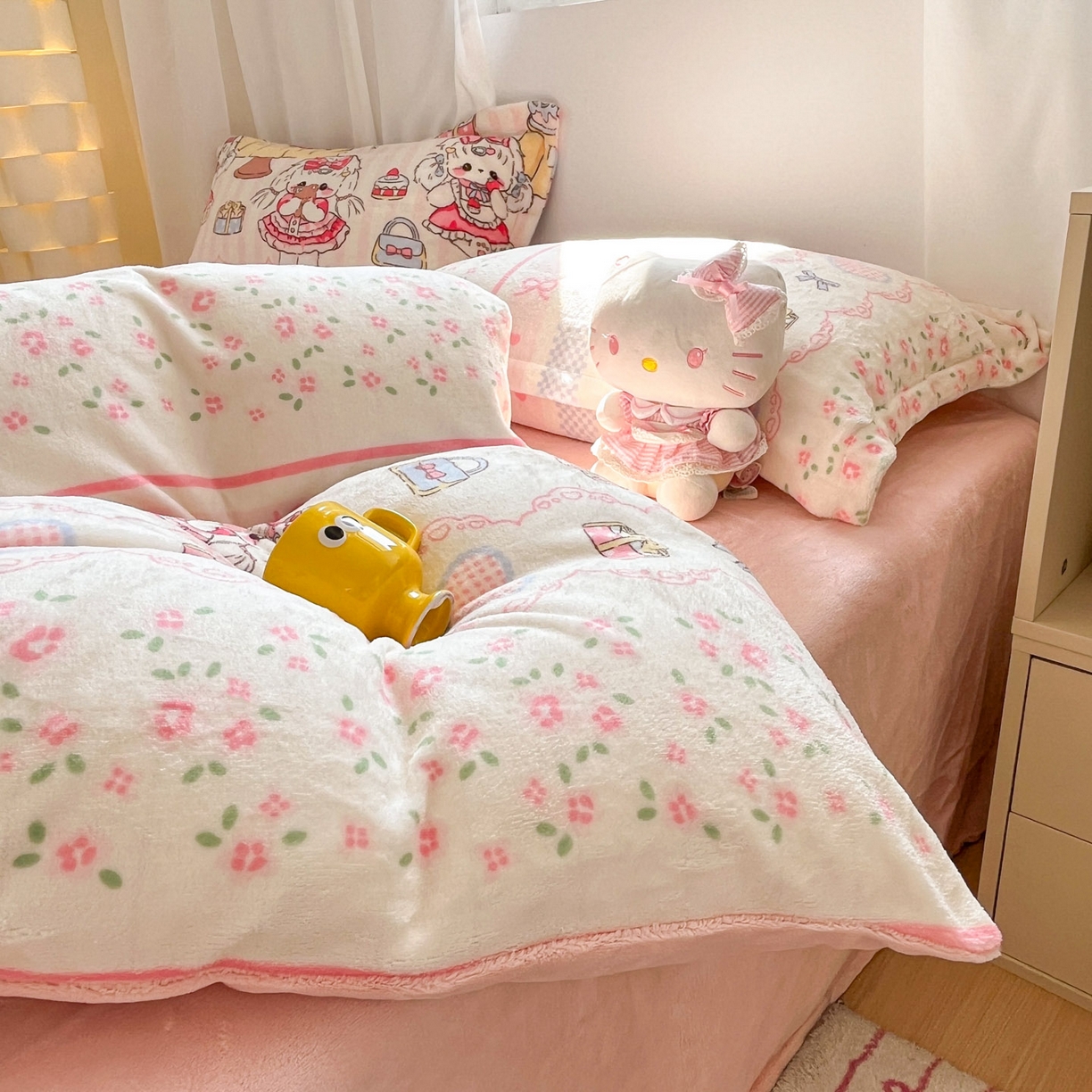 91家纺网 家纺一手货源 找家纺 沐慕 2025新款高克重牛奶绒四件套 牛奶绒-洛丽塔