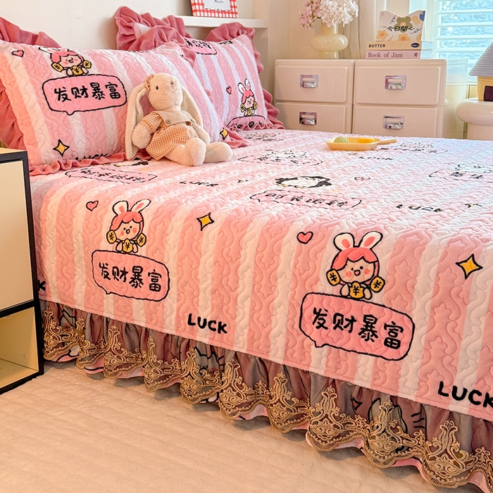 91家纺网 家纺一手货源 找家纺 美达家纺 2025新款牛奶绒榻榻米单床盖床盖单件单品床盖（支持定制，定制款不退不换） 时来运转