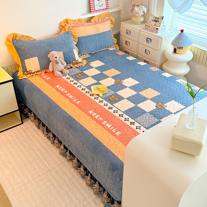 91家纺网 家纺一手货源 找家纺 美达家纺 2025新款牛奶绒榻榻米单床盖床盖单件单品床盖（支持定制，定制款不退不换） 微笑熊