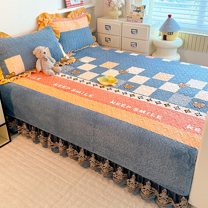 91家纺网 家纺一手货源 找家纺 美达家纺 2025新款牛奶绒榻榻米单床盖床盖单件单品床盖（支持定制，定制款不退不换） 微笑熊