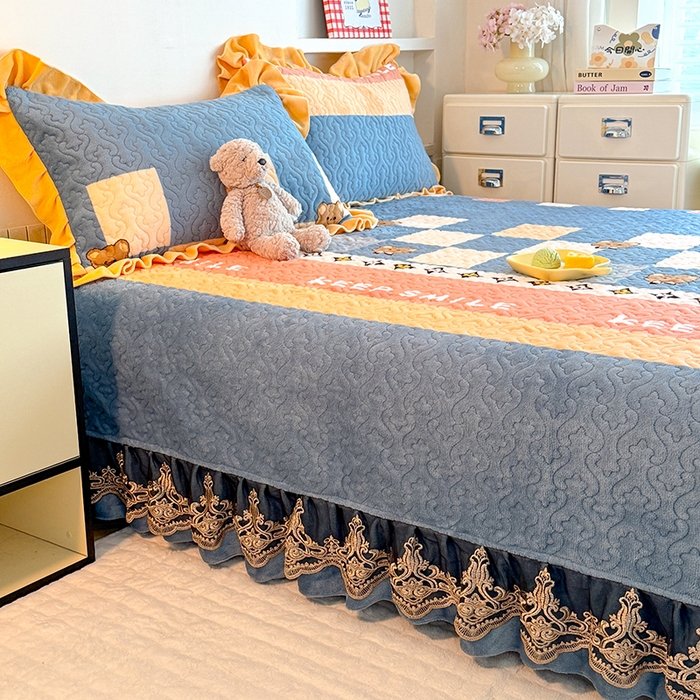 91家纺网 家纺一手货源 找家纺 美达家纺 2025新款牛奶绒榻榻米单床盖床盖单件单品床盖（支持定制，定制款不退不换） 微笑熊