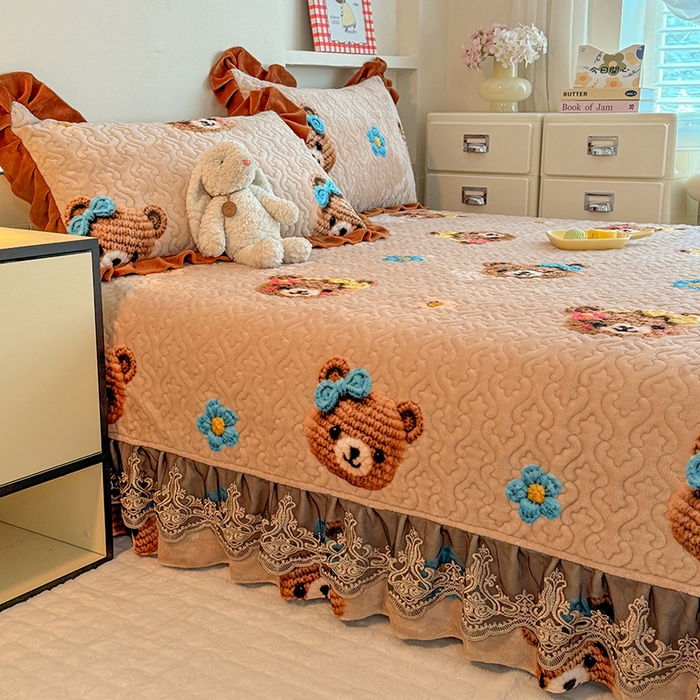 91家纺网 家纺一手货源 找家纺 美达家纺 2025新款牛奶绒榻榻米单床盖床盖单件单品床盖（支持定制，定制款不退不换） 针织熊