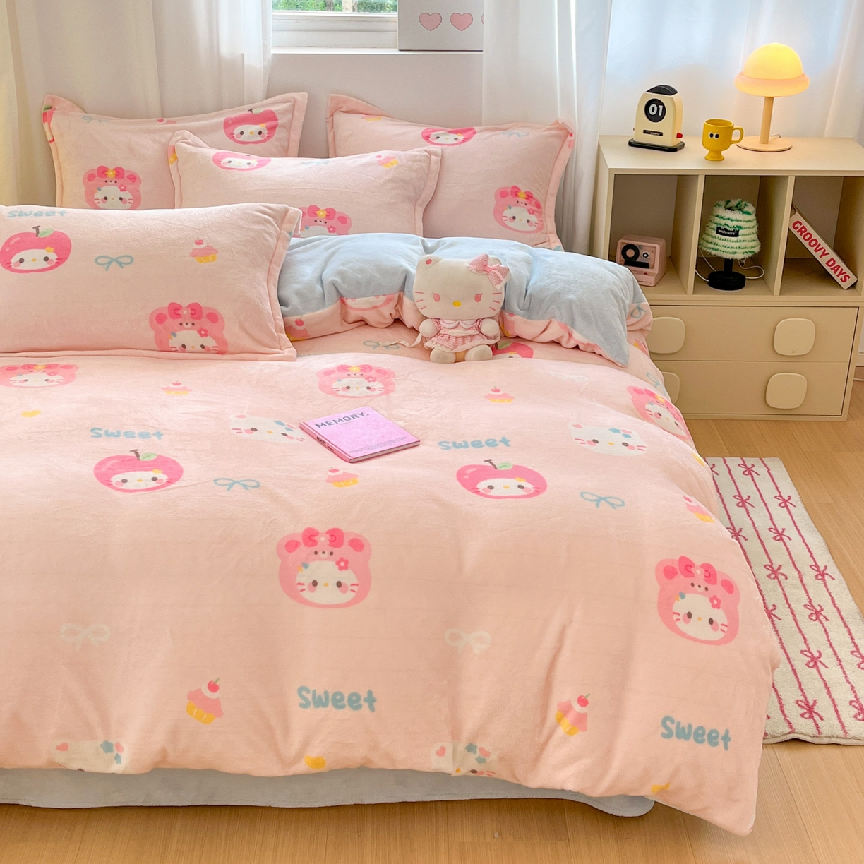 91家纺网 家纺一手货源 找家纺 沐慕 2025新款高克重牛奶绒四件套 牛奶绒-苹果猫猫