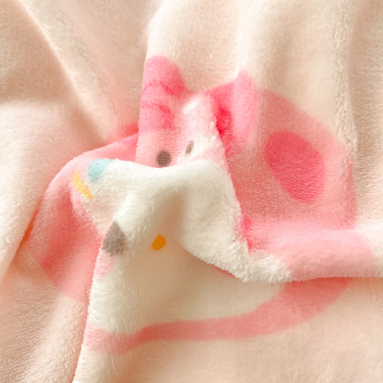 91家纺网 家纺一手货源 找家纺 沐慕 2025新款高克重牛奶绒四件套 牛奶绒-苹果猫猫