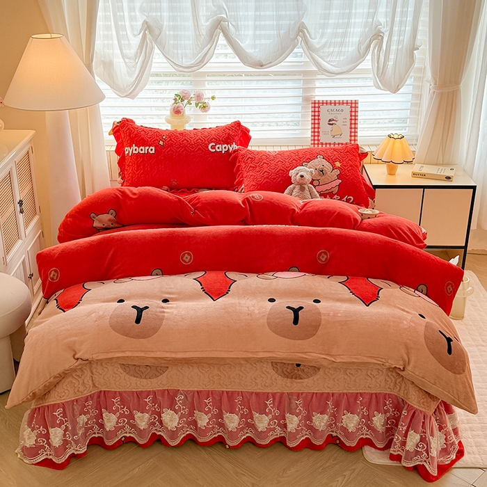 91家纺网 家纺一手货源 找家纺 （总）美达家纺 2025新款卡通牛奶绒印花床盖四件套