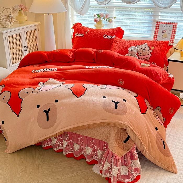 91家纺网 家纺一手货源 找家纺 美达家纺 2025新款卡通牛奶绒印花床盖四件套 巴拉巴拉