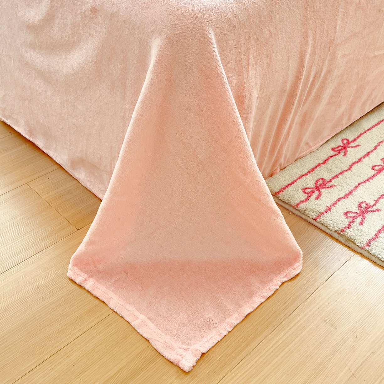 91家纺网 家纺一手货源 找家纺 沐慕 2025新款高克重牛奶绒四件套 牛奶绒-三只小猫