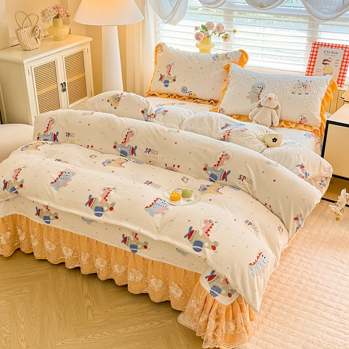 91家纺网 家纺一手货源 找家纺 美达家纺 2025新款卡通牛奶绒印花床盖四件套 恐龙星球